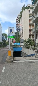 Foto Box in Via Pietro Mascagni, Milano in vendita