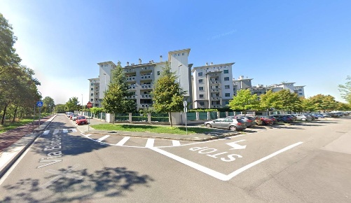 Foto Box in via Cavalieri Bonaventura, Parabiago in vendita