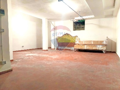 Foto Box a Ancona Pinocchio di 52 m² con 1 locali in vendita