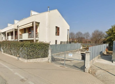 Foto Box in VIA ALLE FABBRICHE, Caselle Torinese di 40 m² con 2 locali