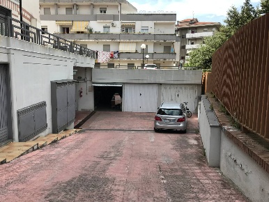 Foto Box in VIA GIULIO CESARE, Vasto Corso Mazzini, Via Ciccarone, Casarza
