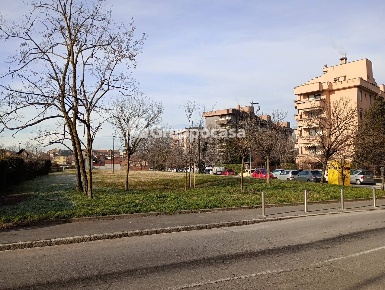 Foto Box in Via Fratelli Morelli, Milano Figino di 14 m² con 1 locali