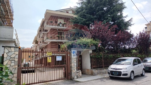 Foto Box in Corso Francia, Collegno in vendita