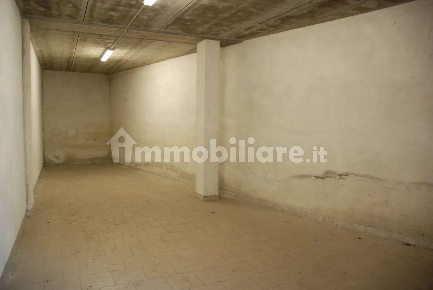 Foto Box in VIA NOVAREA, Pinerolo in vendita