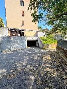Foto Box in Viale Villa Gavotti, Genova in vendita