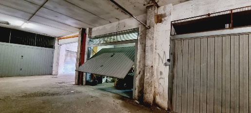 Foto Box in Via Dante Alighieri, Pomezia in vendita