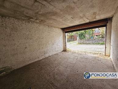 Foto Box a Palazzolo sull'Oglio Centro in vendita