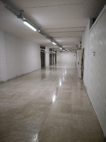 Foto Box a Porto San Giorgio di 25 m² con 1 locali in vendita