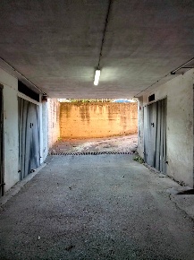 Foto Box a Brusciano in vendita