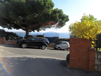 Foto Box a Varazze Centro di 17 m² con 1 locali in vendita