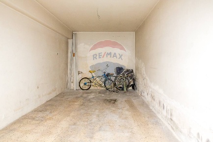 Foto Box in Via Adua, Catania Villa Bellini - Santa Maria di Gesù di 15 m²