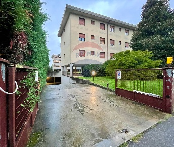 Foto Box in Via Solferino, Seregno in vendita