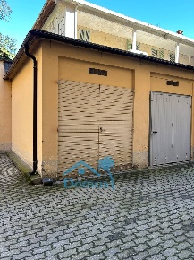 Foto Box in via Des Geneys, Pinerolo in vendita
