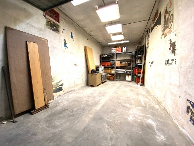 Foto Box in VIA DANTE DI NANNI, Orbassano in vendita
