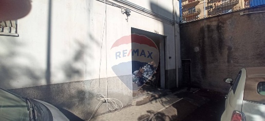 Foto Box in Corso Indipendenza, Catania Palermo - Indipendenza di 58 m²
