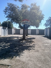 Foto Box in Via Lombardia, Modugno di 25 m² con 1 locali in vendita
