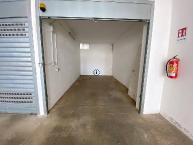 Foto Box in Via Volta, Caserta Lincoln di 18 m² con 1 locali in vendita