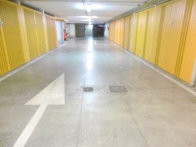 Foto Box in Via Emanuele Ferro, Genova Sestri Ponente di 14 m² con 1 locali