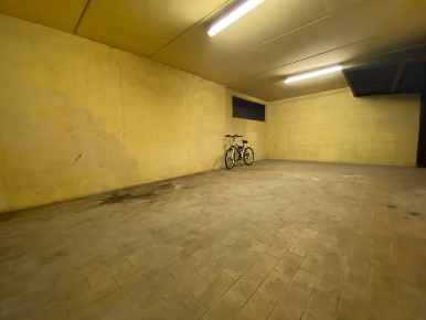 Foto Box in Via La Thuile, Torino in vendita
