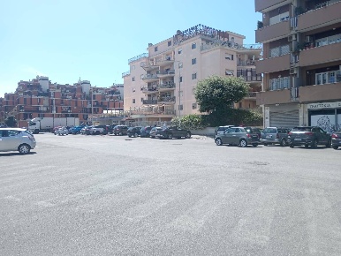 Foto Box in VIA ALFREDO ZAMBRINI, Roma in vendita