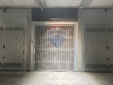 Foto Box in via Borgo Palazzo, Bergamo in vendita