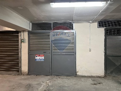 Foto Box in via Luigi Sturzo, Campobasso Via XXIV Maggio, CEP di 13 m²