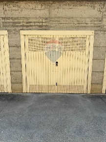 Foto Box a Cura Carpignano Centro di 25 m² con 1 locali in vendita