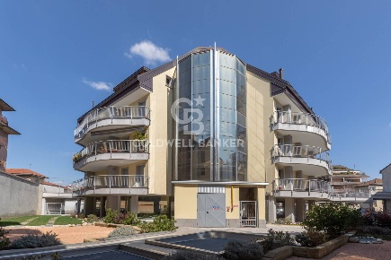 Foto Box in VIA MARSALA, Busto Arsizio Tribunale di 37 m² con 1 locali