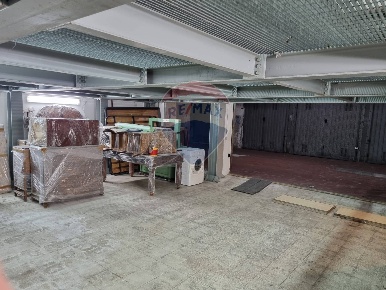 Foto Box in via del rotolo, Catania Rotolo di 120 m² con 1 locali