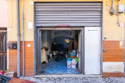 Foto Box in Via Giuseppe Tomasi di Lampedusa, Catania di 34 m² con 1 locali