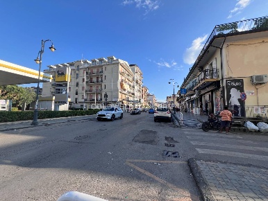 Foto Box in Via Risorgimento, Agropoli Centro di 20 m² con 1 locali