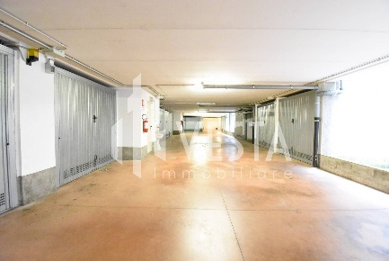 Foto Box in Via Ilaria Alpi, Osnago Centro di 16 m² con 1 locali in vendita