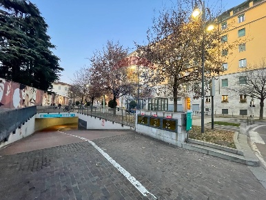 Foto Box in piazza andrea ferrari, Milano in vendita