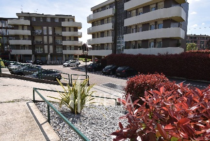Foto Box in Corso XXV Aprile, Erba in vendita