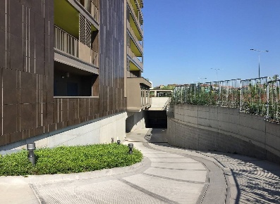Foto Box in via Castellamare, Milano in vendita