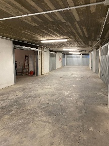 Foto Box in Viale Europa, Magliano di Tenna di 37 m² con 1 locali