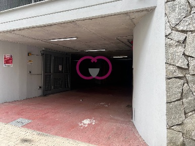 Foto Box in Via Ingegner Carlo Nocelli, Varazze Centro di 17 m² in vendita