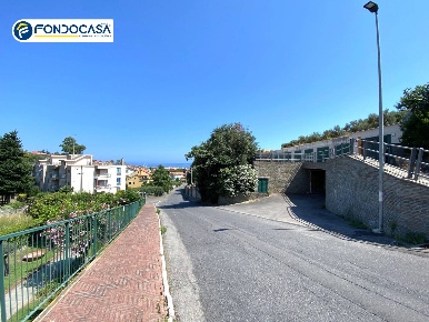 Foto Box in Via Pietrafraccia, Ceriale Centro di 24 m² con 1 locali