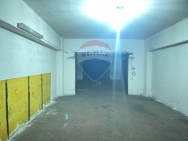 Foto Box in via pirandello, Sant'Agata li Battiati di 36 m² con 1 locali