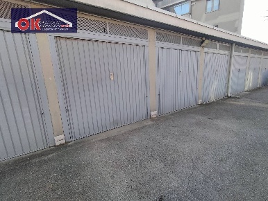 Foto Box in Via Valentinis, Monfalcone di 15 m² con 1 locali in vendita