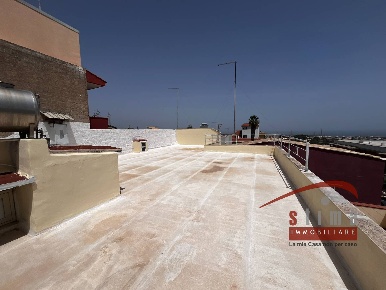 Foto Box in radice, Siracusa Belvedere - Tremmilia di 325 m² con 12 locali