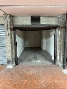 Foto Box in Via Millefonti, Torino in vendita