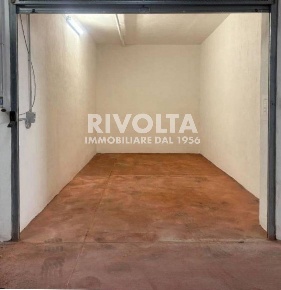 Foto Box in via aurelia, Roma Aurelio - Val Cannuta di 22 m² con 1 locali