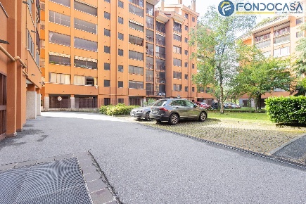 Foto Box in Via Giuseppe Tomaselli, Milano in vendita