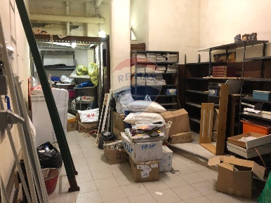 Foto Box in Via Loano, Genova in vendita