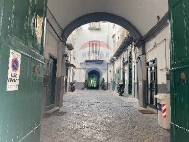 Foto Box in Via Monte di Dio, Napoli in vendita