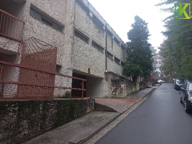 Foto Box in Via Vela, Varese in vendita