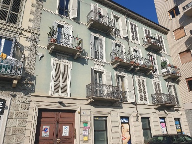 Foto Box in Piazza Crispi, Torino in vendita
