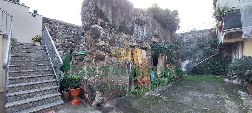 Foto Box a Ottaviano in vendita