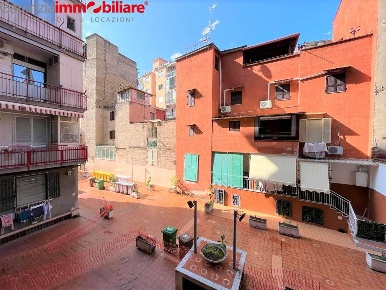 Foto Box in via filippo maria briganti, Napoli in vendita